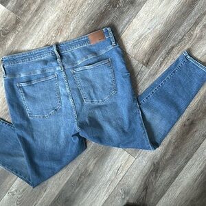 Madewell jeans size 34 skinny crop jeans bikercore denim